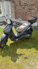 scooter piaggio Beverly Cruiser 250 ie