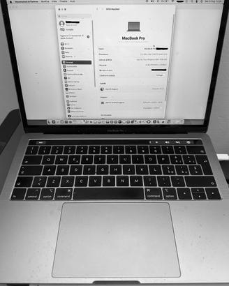 MACBOOK PRO 2018 - 13" 500GB HD - 8GB RAM
