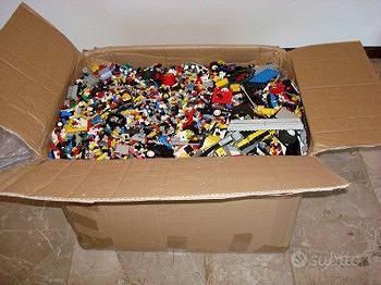 Lego lotto 3 kg di mattoncini e non solo - Tutto per i bambini In vendita a  Napoli