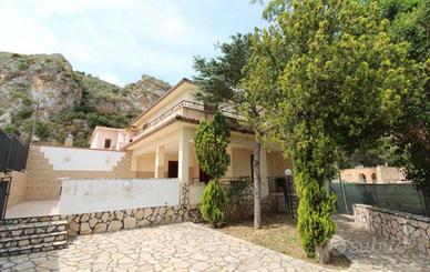 Villa a Bonagia