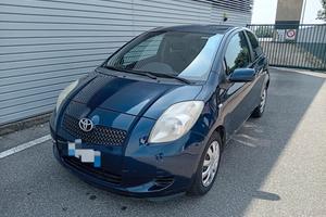 TOYOTA YARIS 1.3 BENZINA E4 *UNICO PROPRIETARIO* 