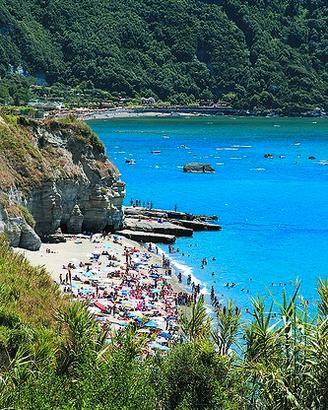 Ischia Bel bilocale con terrazzo mediterraneo