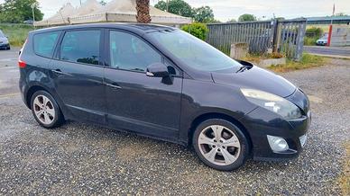 Renault Scenic 1.9 dCi 130CV Dynamique 7 POSTI