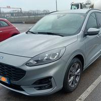 kuga st line Come nuova