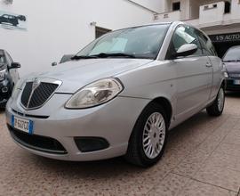 Lancia Ypsilon 1.3 MJT 75 CV Argento