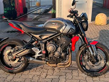 Triumph trident full optional