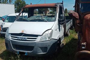 IVECO DAILY 3000 Km 190.000 LUNGO CABINA BRUCIATA
