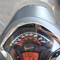 Piaggio Vespa 300 GTS Super