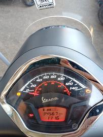 Piaggio Vespa 300 GTS Super