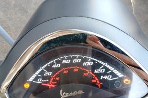 Piaggio Vespa 300 GTS Super