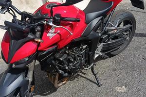 Honda Hornet 1000