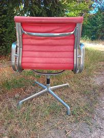 Poltrona Vitra Charles Eames