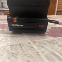 Macchina fotografica polaroid e kodak e canomatica