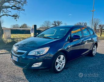Opel astra anno 2012