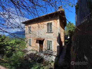Rustico / Casale di 285 m² con 4 locali a Veleso