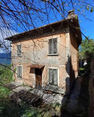 Rustico / Casale di 285 m² con 4 locali a Veleso