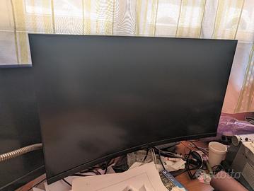 Monitor 32"  WQHD MSI mag332cqr curvo