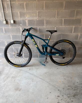 Bici da Enduro marca GT