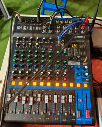 Mixer controller e radiomicrofoni