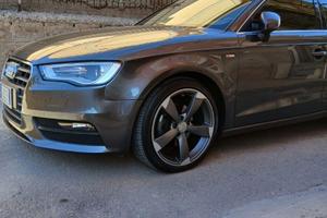 Audi A3 Sportback sline (int-est)