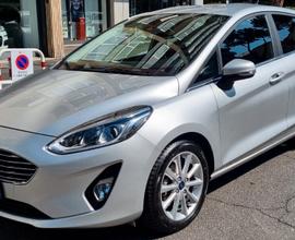 FORD FIESTA 1.0 Ecoboost cambio Automatico Titaniu