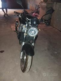 Moto Suzuki sv650