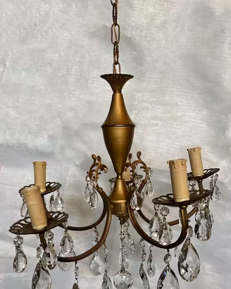 Lampadario Antico Gocce di Cristallo e Ottone