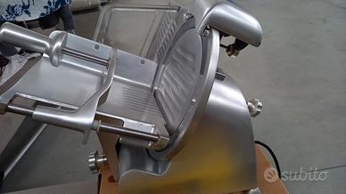 Fettatrice, professionale.