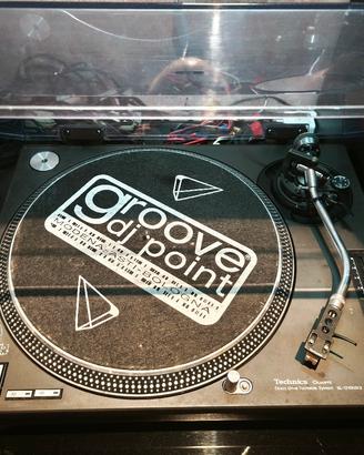 2 Giradischi Technics SL-1210MK2