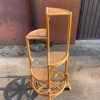 treppiede porta piante