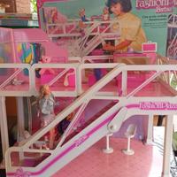 Barbie fashion Plaza con scala mobile 