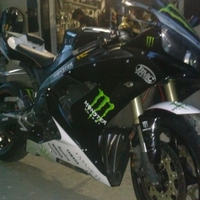 Yamaha r1