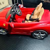Auto eletrica bambini (Ferrari)