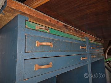 Banco da artigiano orafo