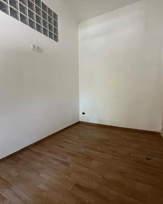 Monolocale Pressi Comune di Giugliano MAF650