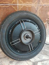 ruota posteriore motore elettrico 