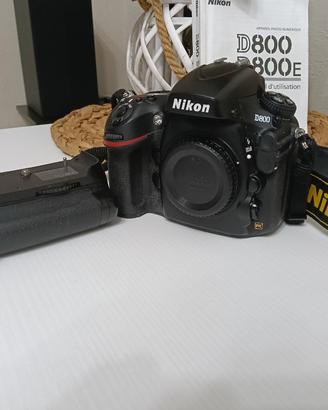Nikon D800 full frame con Battery Grip 