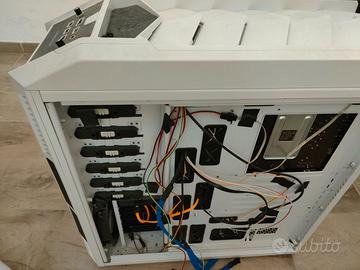 Aerocool Xpredator White edition.