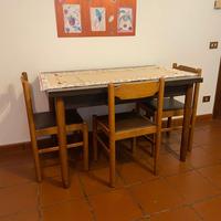 Tavolo cucina vintage e tavolino salotto