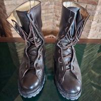 stivaletti tipo militare misura 42