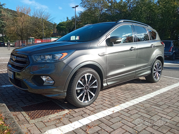 Ford Kuga st line ecoboost 150cv