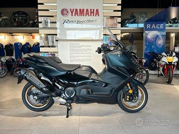 Yamaha TMax 560 Tech Max Petrol