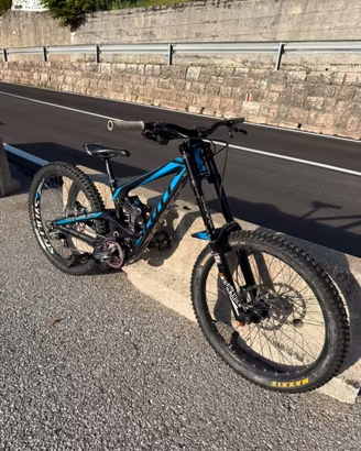 Bici mtb diwnhill Scott gambler taglia S