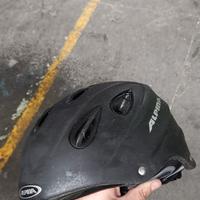 casco sci alpina