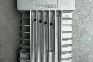 Amplificatore originale pro Ferrari JBL