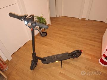 monopattino elettrico Vivo