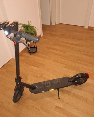monopattino elettrico Vivo