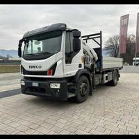 IVECO - EUROCARGO ML180E28/P - CASSONE CON GRU