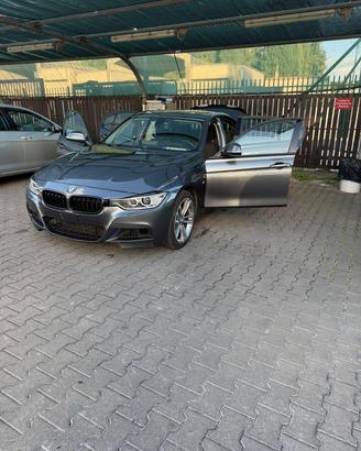 BMW 318 F30 143cv