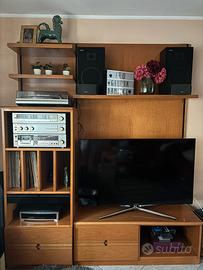 Parete attrezzata in legno